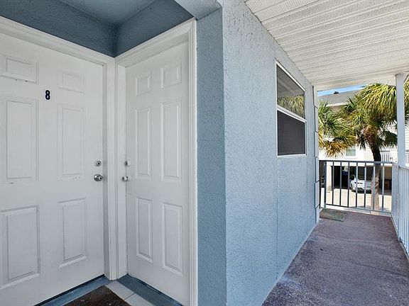 4th image of 1802 GULF BOULEVARD #8