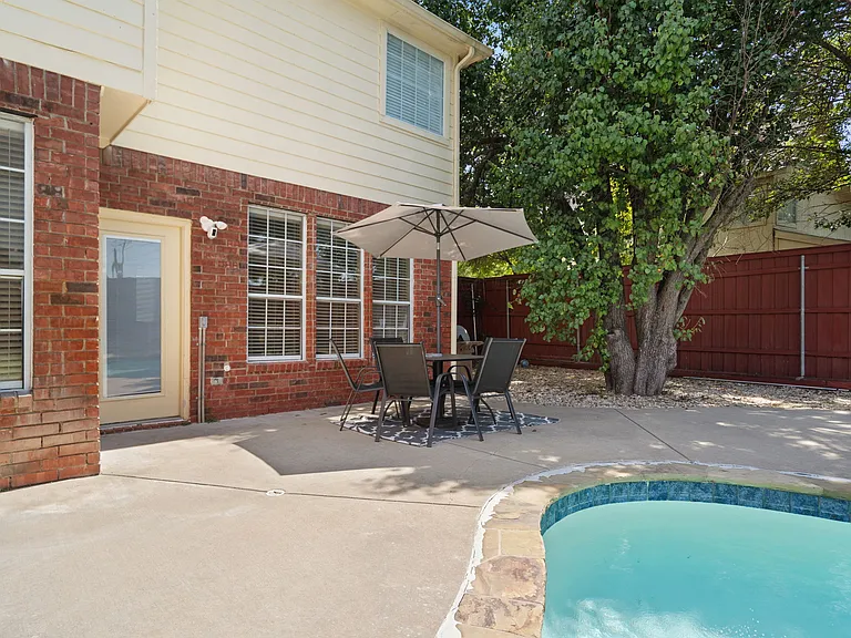 141 Morningside Dr — Photo 31