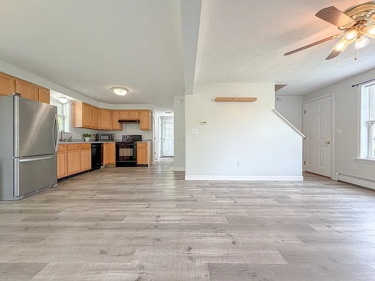 9 Dakota Dr — Photo 16