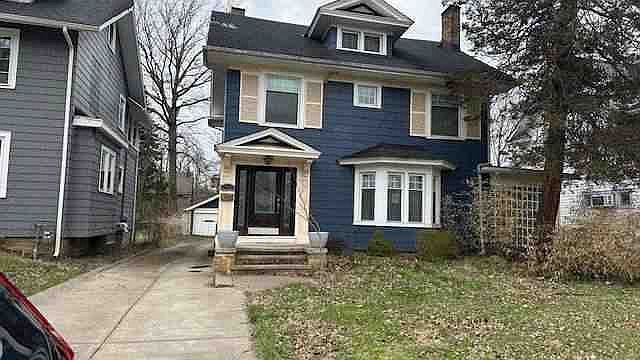 1st image of 1700 Lee Rd