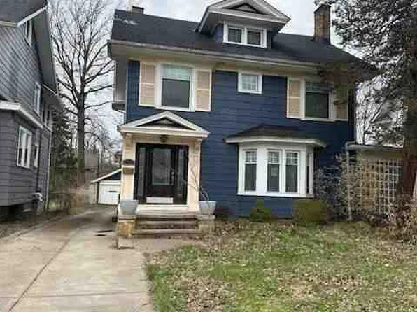 1700 Lee Rd, Cleveland Heights, OH 44118
