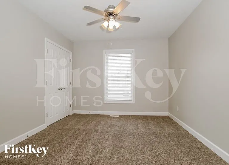 10501 NW 86th St — Photo 12