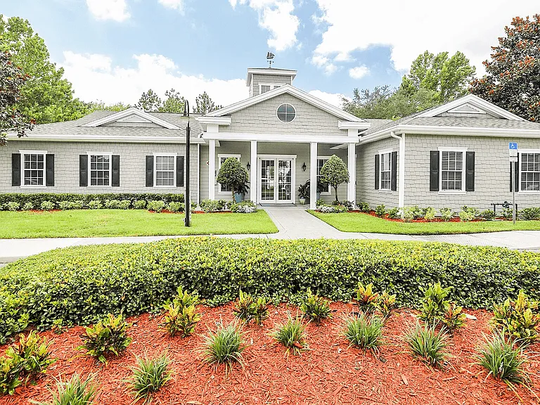Cambridge Cove and Kathleen Pointe Apartment Homes — Photo 9