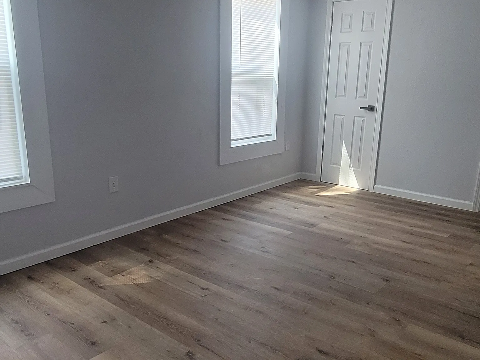2 bed, 950 sqft, $1,050 — Photo 4