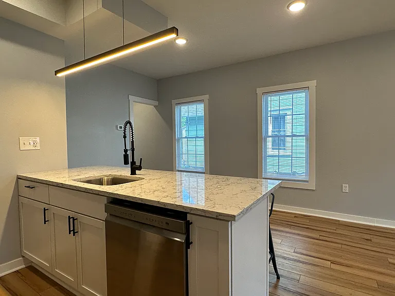 128 Caroline Ave #1 — Photo 30