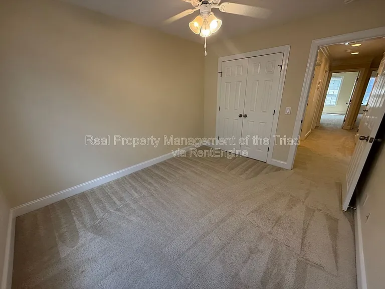 103 Southlake Ct — Photo 12