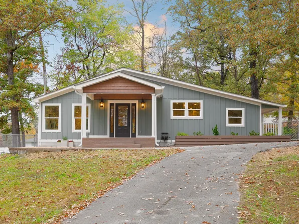 17 Bohr Dr, Chattanooga, TN 37415