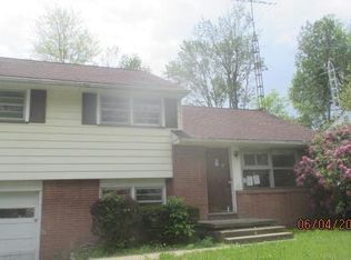 4030 Jeanette Dr SE, Warren, OH