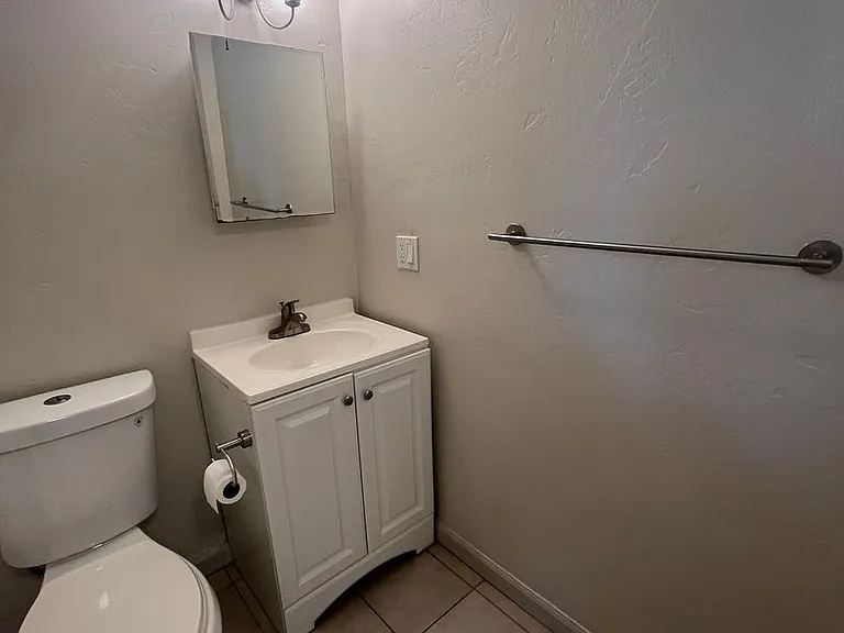 553-557 Silver Strand Blvd — Photo 10