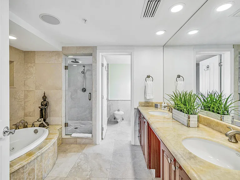 Gulfview Dr — Photo 17