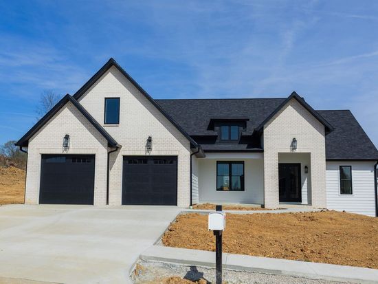4444 N Seabiscuit Cir, Bloomington, IN 47404