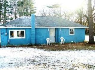 22773 Airline Rd, Sturgis, MI 49091