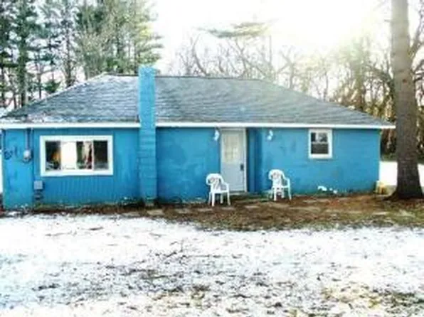 22773 Airline Rd, Sturgis, MI 49091