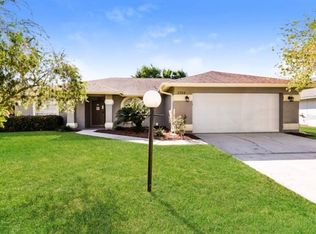 2384 Seattle Slew Dr, Sarasota, FL 34240