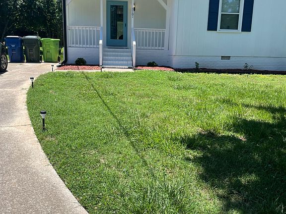 2nd image of 3101 Crandon Ln