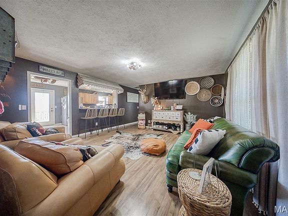 3rd image of 18670 Maries Rd #542