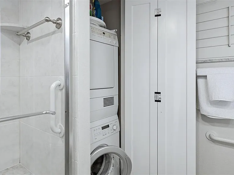 4401 Gulf Of Mexico Dr #907 — Photo 32