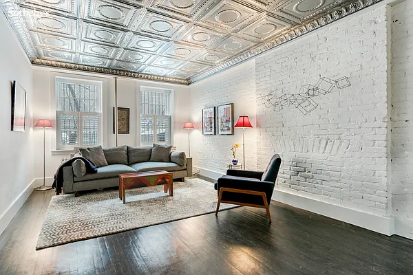 Rented by Sotheby's International Realty | media 10