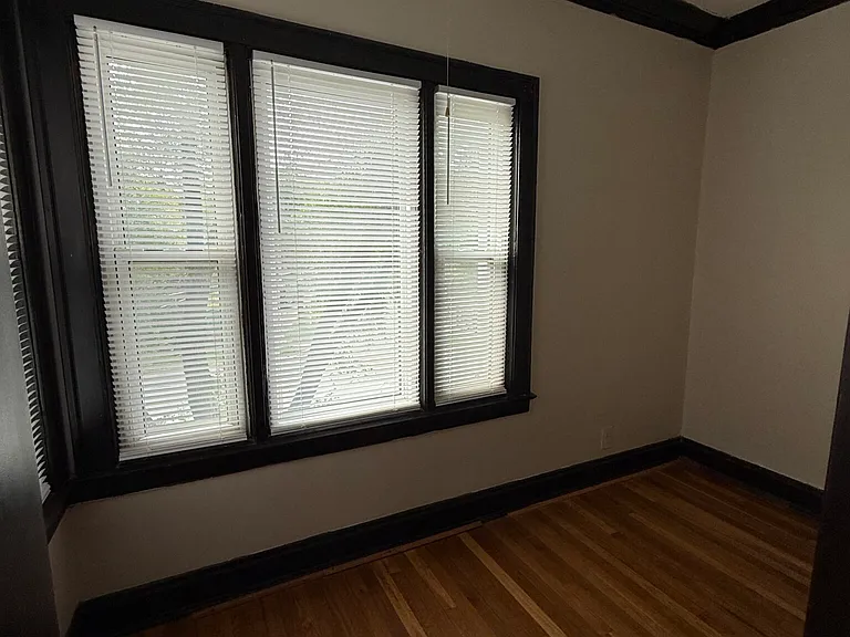 7735 N Sheridan Rd #2 — Photo 6