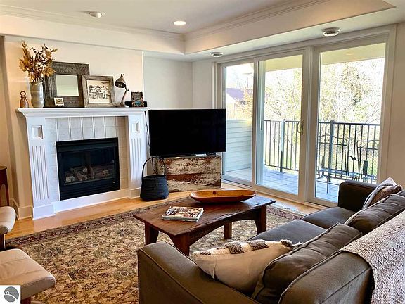 5th image of 712 N Dockside Cir Unit G6
