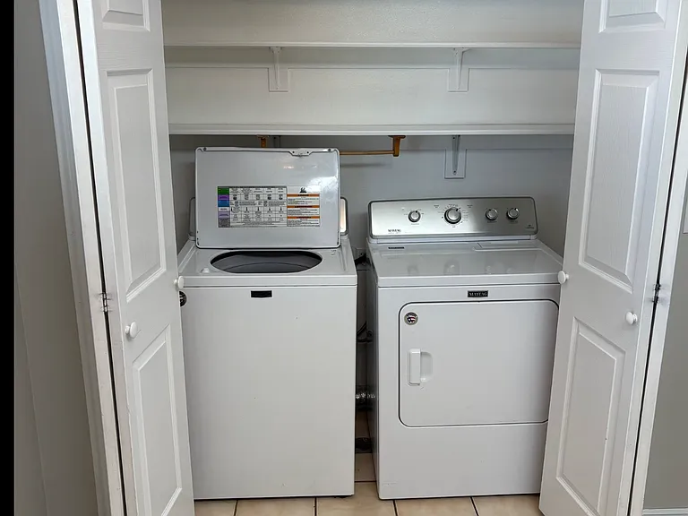 414 W 400 N #1 — Photo 3