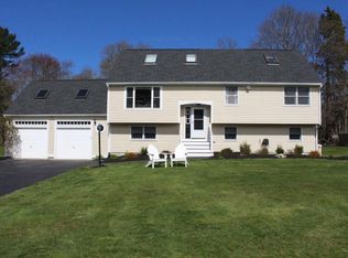 20 Country Ln, Bridgewater, MA 02324