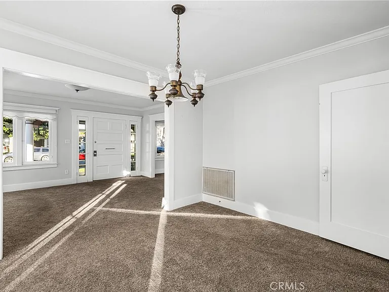243 N Grand St — Photo 12