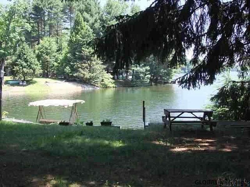 2nd image of 1063 PALMER Road
