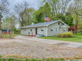 216 Oak St, Corunna, MI 48817
