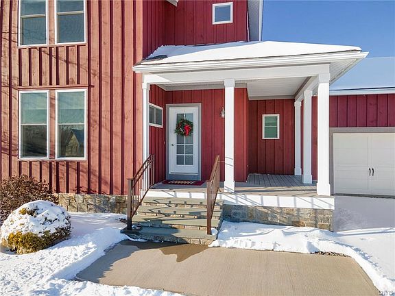 2nd image of 204 Siena Cir
