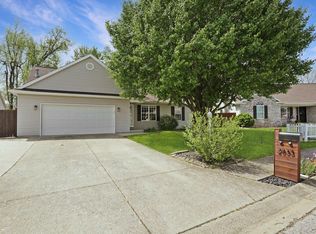 2833 Ivy Meadow Dr, Evansville, IN 47711