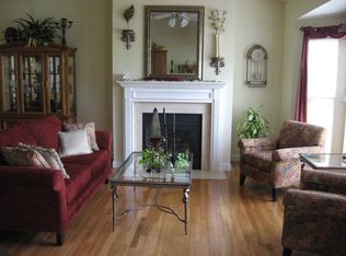 136 Summit Rdg, Maryville, IL 62062