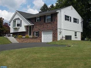 2011 Carriage Way, Warrington, PA 18976