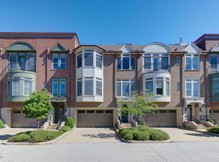 310 Halstead Ln, Westlake, OH 44145