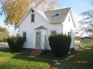 1029 N 26th St, Sheboygan Fls, WI 53081