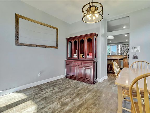 5th image of 12909 Karlyn Way