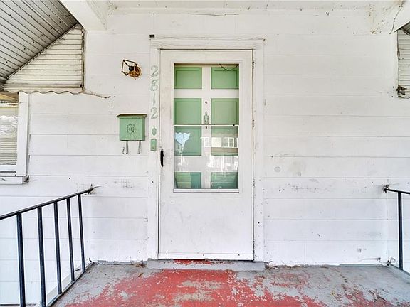 5th image of 2812 Woodcliff Ave