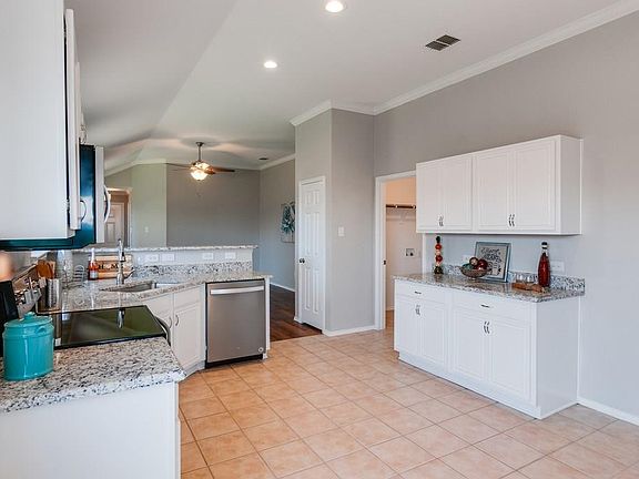 5th image of 3013 Spotted Owl Dr