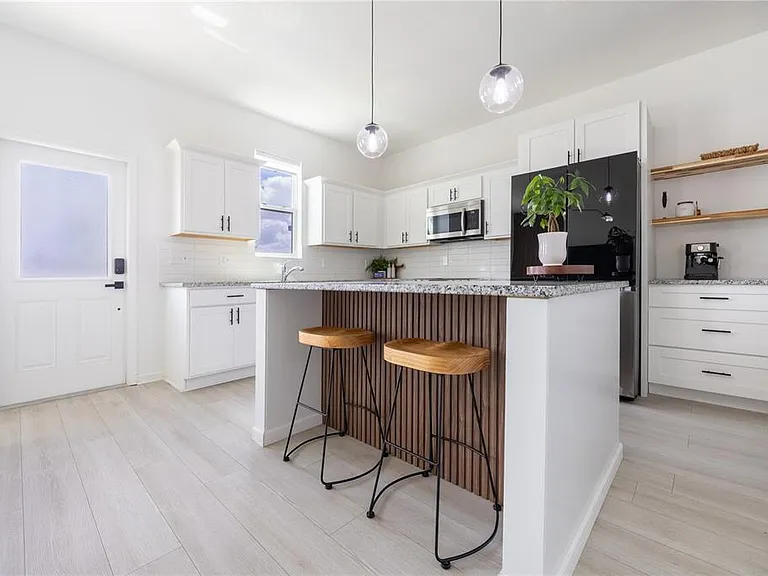 8688 Sportsman Loop — Photo 11