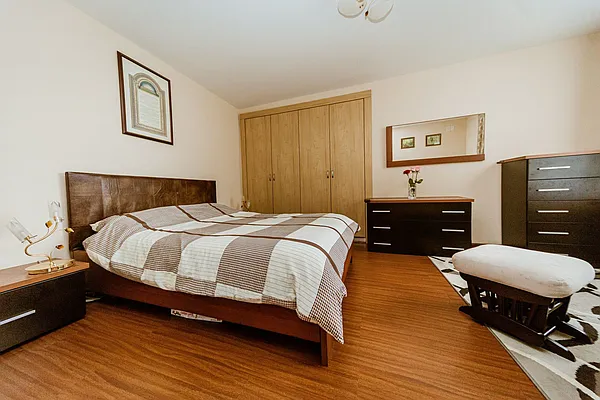 Sold by Maximillion Realty, Inc. | media 12