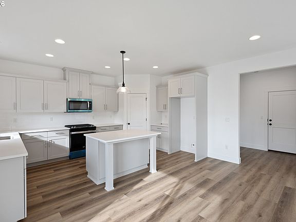 3rd image of 1160 Rachel Ln