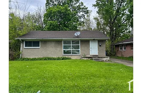 28566 Hazelwood St Photo 1