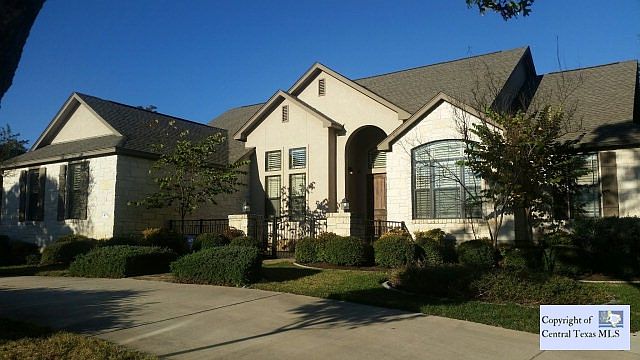 1st image of 453 Paradise Hls