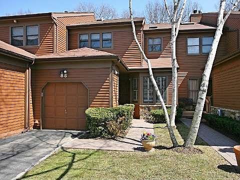 1st image of 85 Hunt Dr