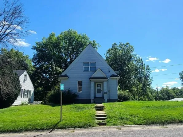 302 K Ave E, Oskaloosa, IA 52577