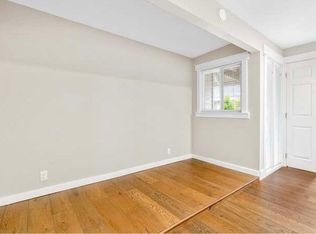 5425 NW Ridgemoor Ct, Portland, OR 97229