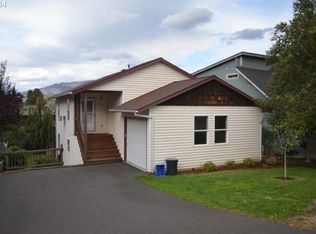 1218 Lincoln St, Hood River, OR