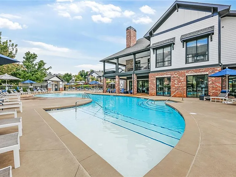 800 Millwood Ln #902-218 — Photo 38