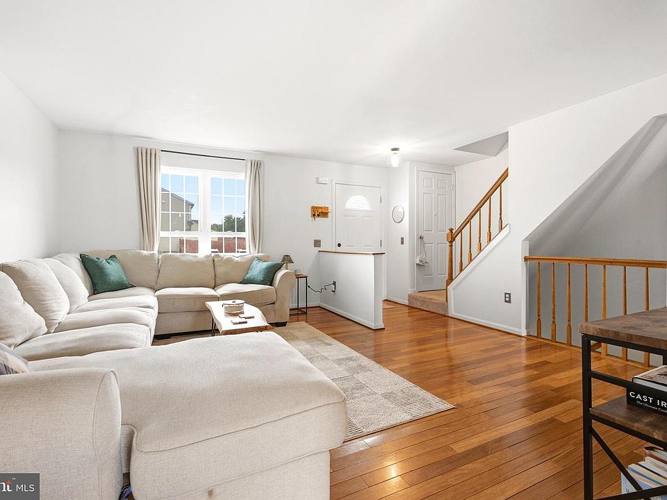1st image of 5752 Sunset View Ln