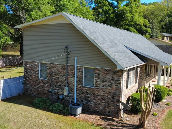 100 Hilltop Dr, Talladega, AL 35160